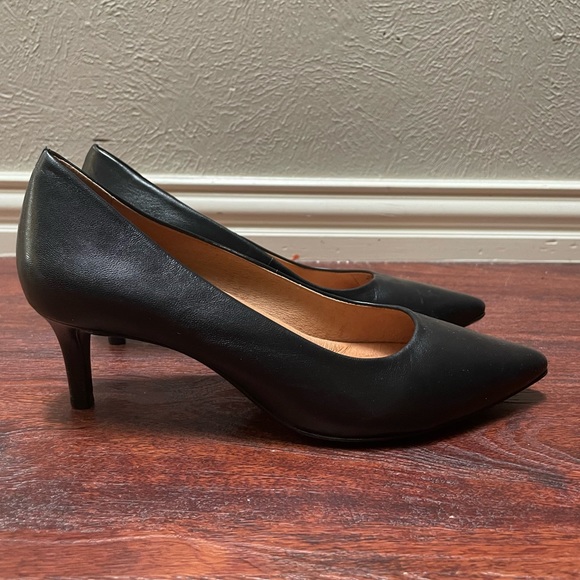 ANTONIO MELANI BLACK HEELS - Picture 6 of 7